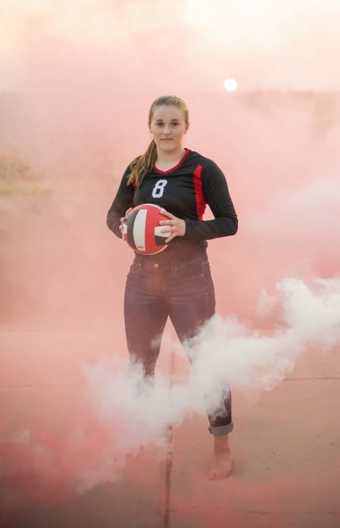 smokin senior volleyball photo madison wi;senior volleyball photography madison wi;volleyball senior picture