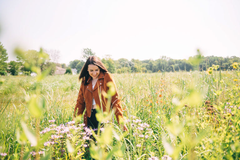 senior photography madison wi, senior picture poses madison wi, senior pictures madison wi, wildflower field