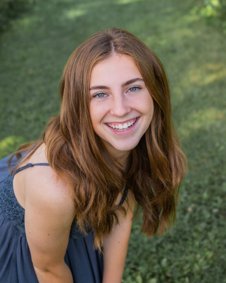 Senior Picture Pose Ideas