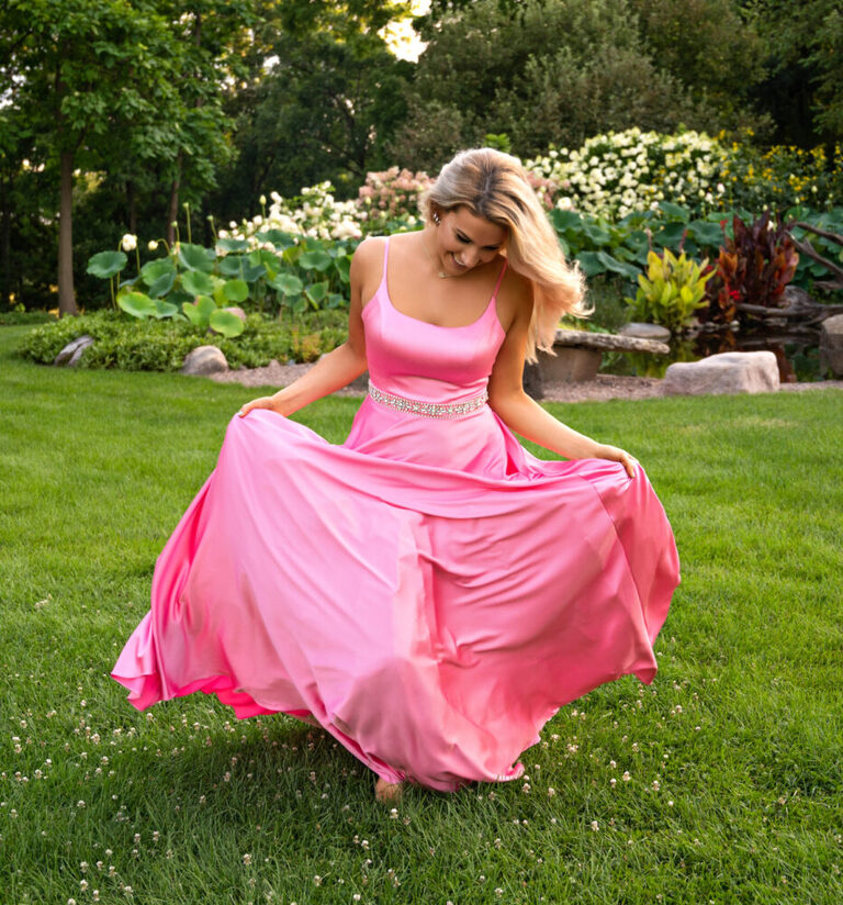 Senior Pictures Madison WI Prom Dress; Senior pictures what to wear; madison wi senior photographers near me; best senior photographer wisconsin